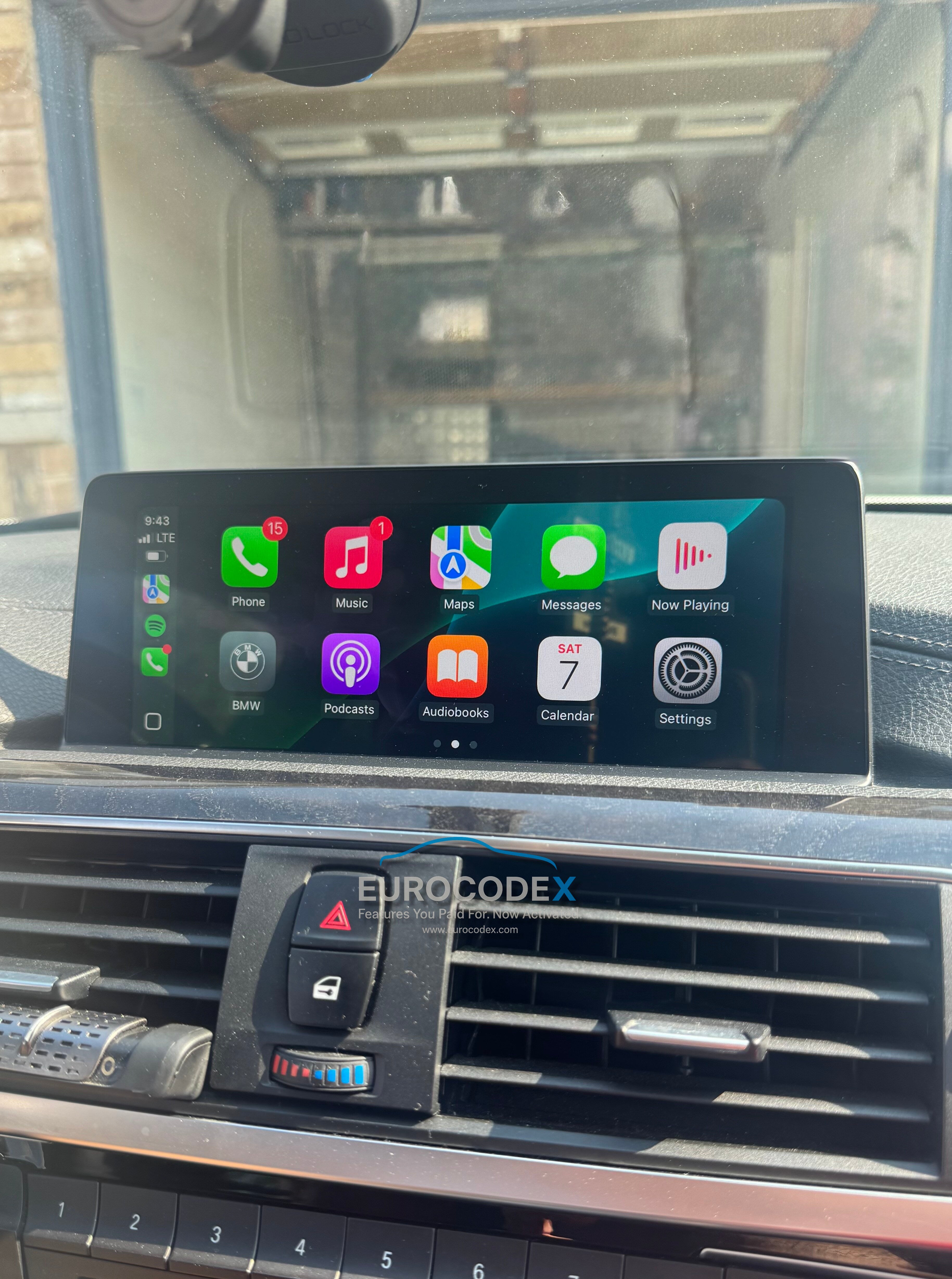 BMW / MINI COOPER Apple CarPlay - Fullscreen - Screen Mirroring (Android Only) - Video In Motion (USB / DVD)