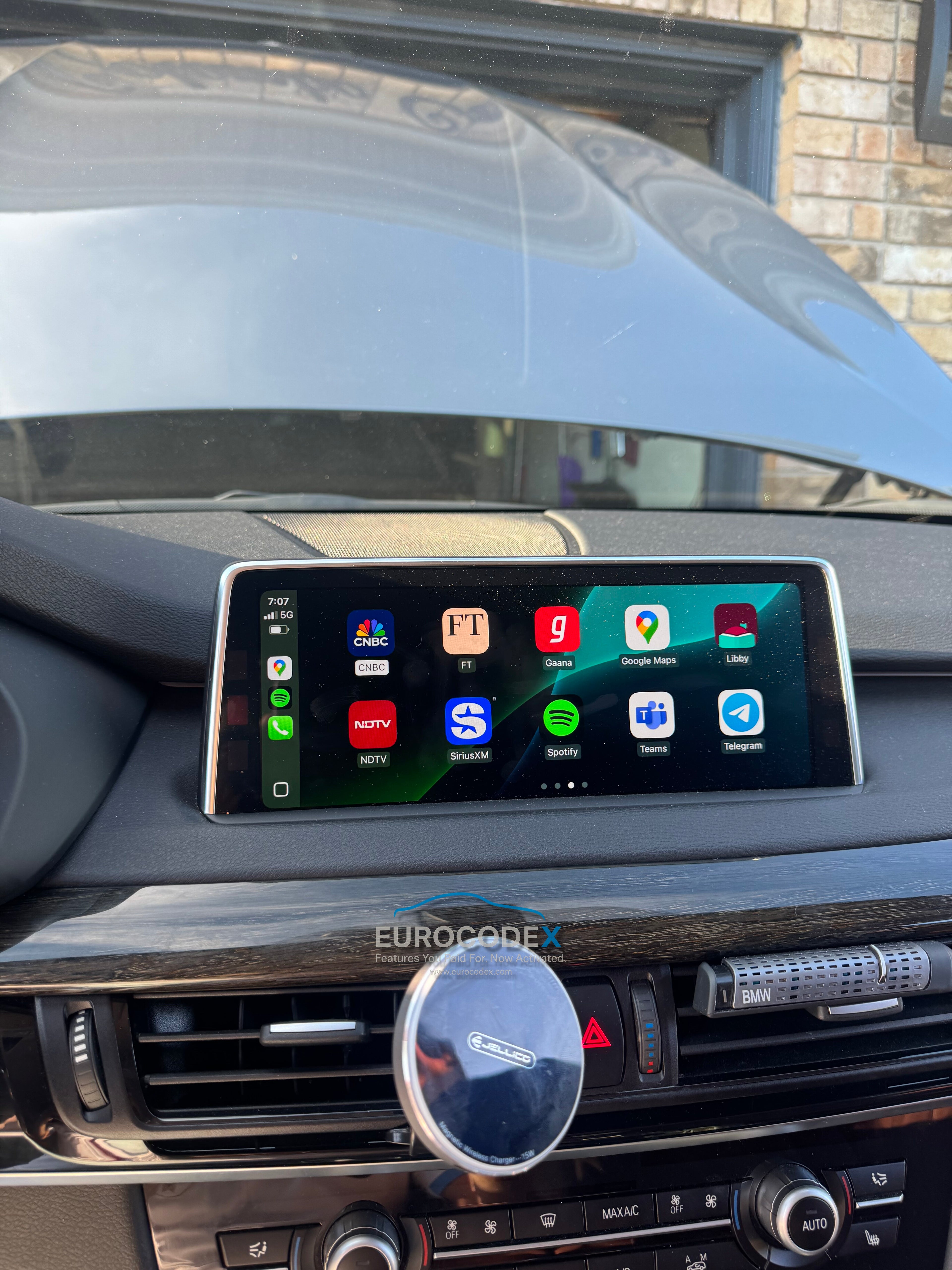 BMW / MINI COOPER Apple CarPlay - Fullscreen - Screen Mirroring (Android Only) - Video In Motion (USB / DVD)