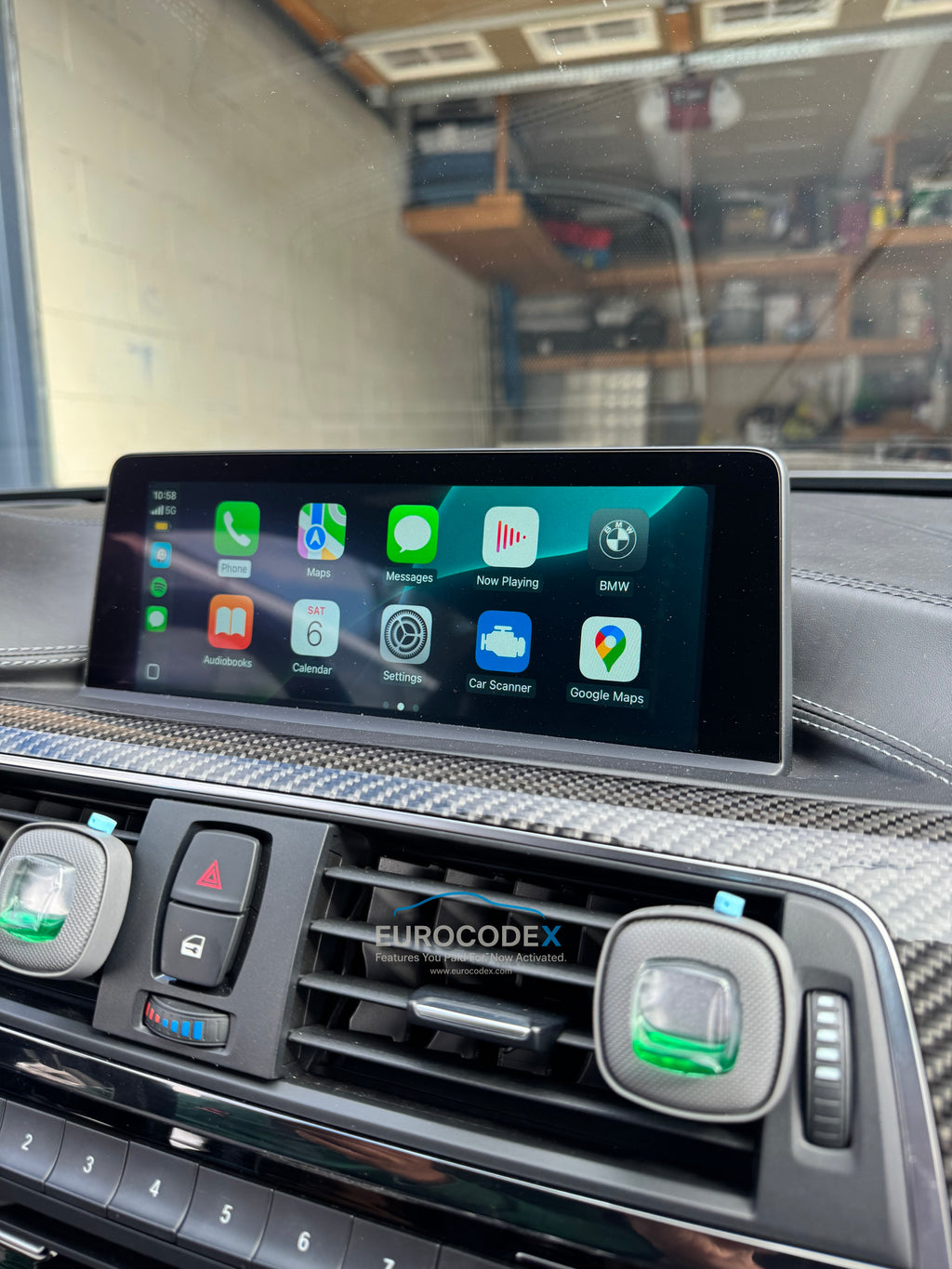 BMW / MINI COOPER Apple CarPlay - Fullscreen - Screen Mirroring (Android Only) - Video In Motion (USB / DVD)