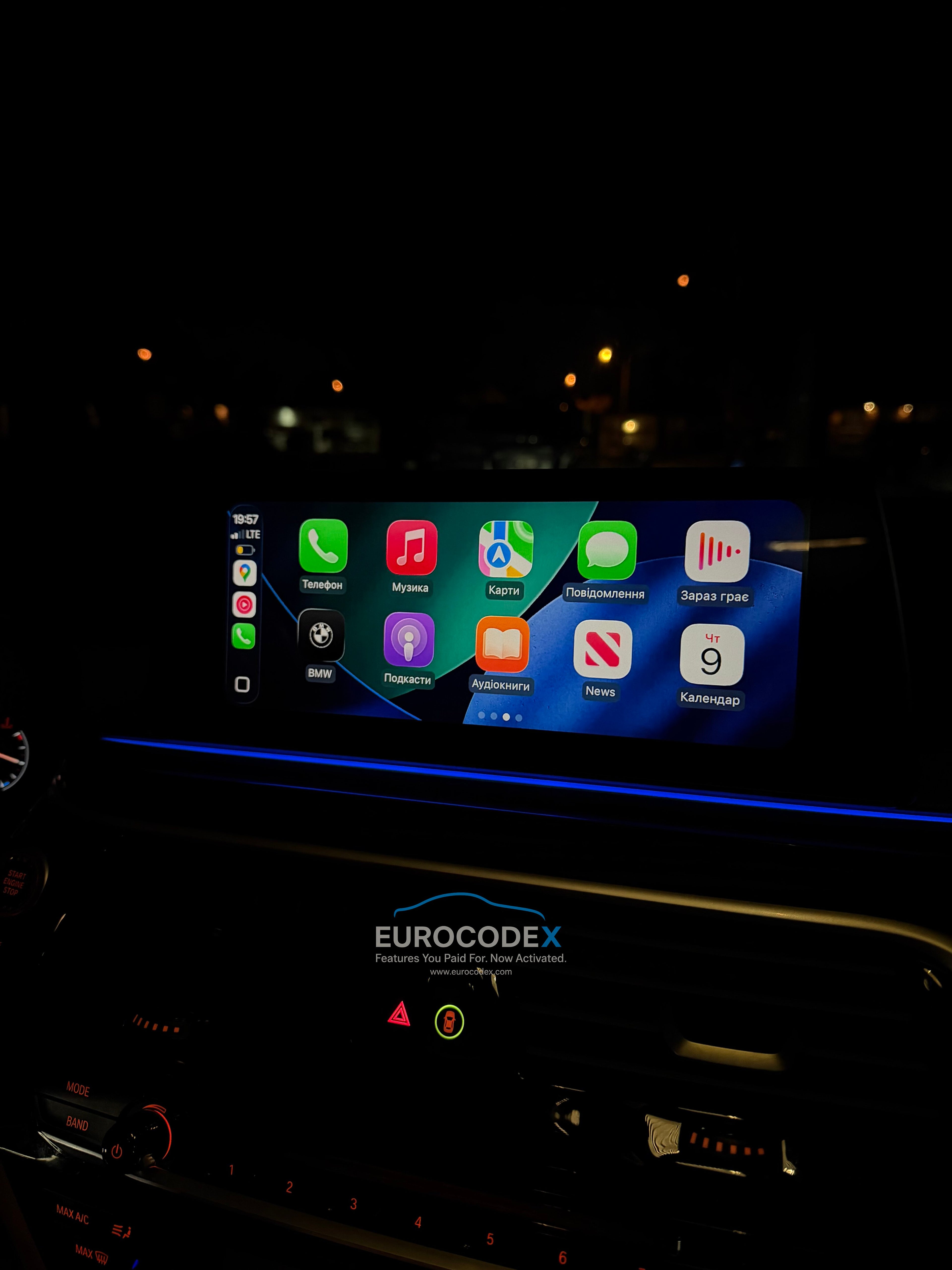 BMW / MINI COOPER Apple CarPlay - Fullscreen - Screen Mirroring (Android Only) - Video In Motion (USB / DVD)