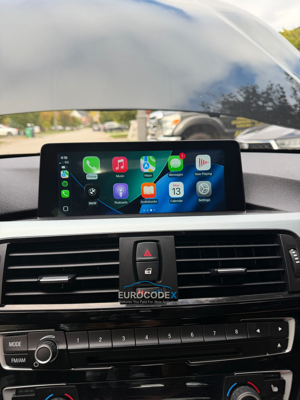 BMW / MINI COOPER Apple CarPlay - Fullscreen - Screen Mirroring (Android Only) - Video In Motion (USB / DVD)