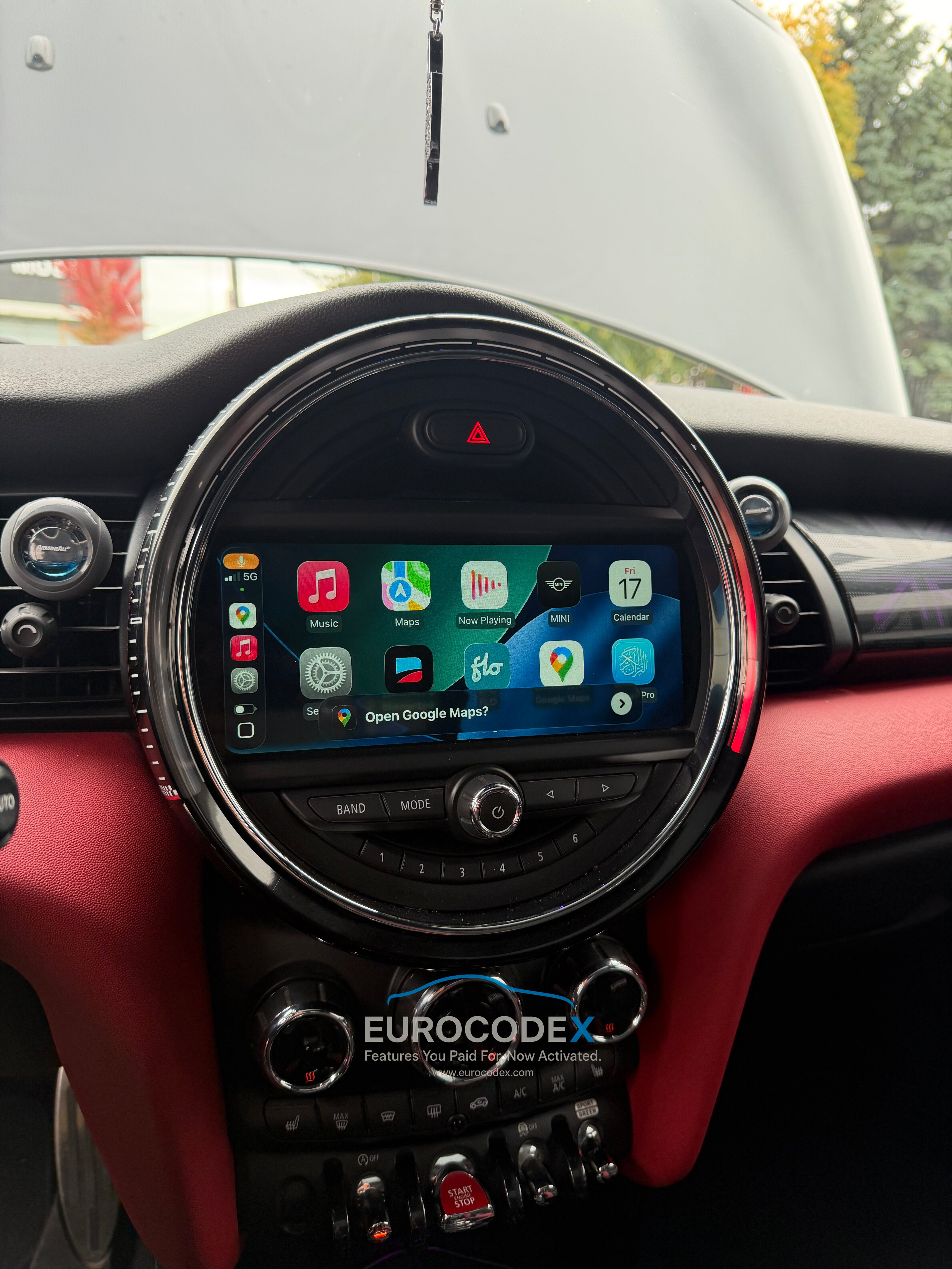 BMW / MINI COOPER Apple CarPlay - Fullscreen - Screen Mirroring (Android Only) - Video In Motion (USB / DVD)