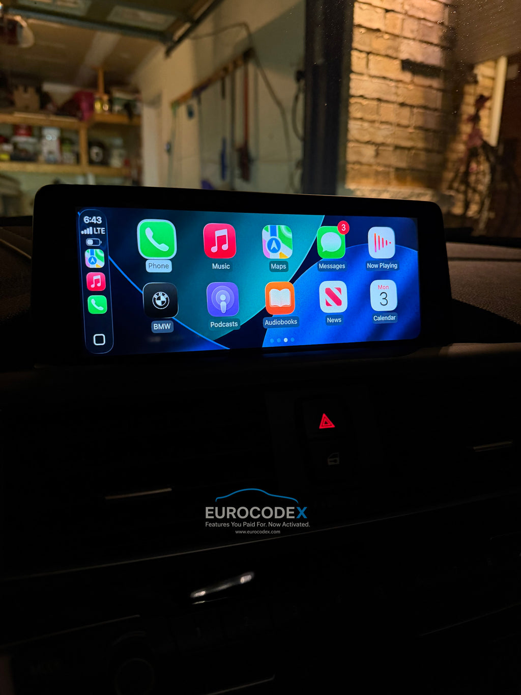 BMW / MINI COOPER Apple CarPlay - Fullscreen - Screen Mirroring (Android Only) - Video In Motion (USB / DVD)