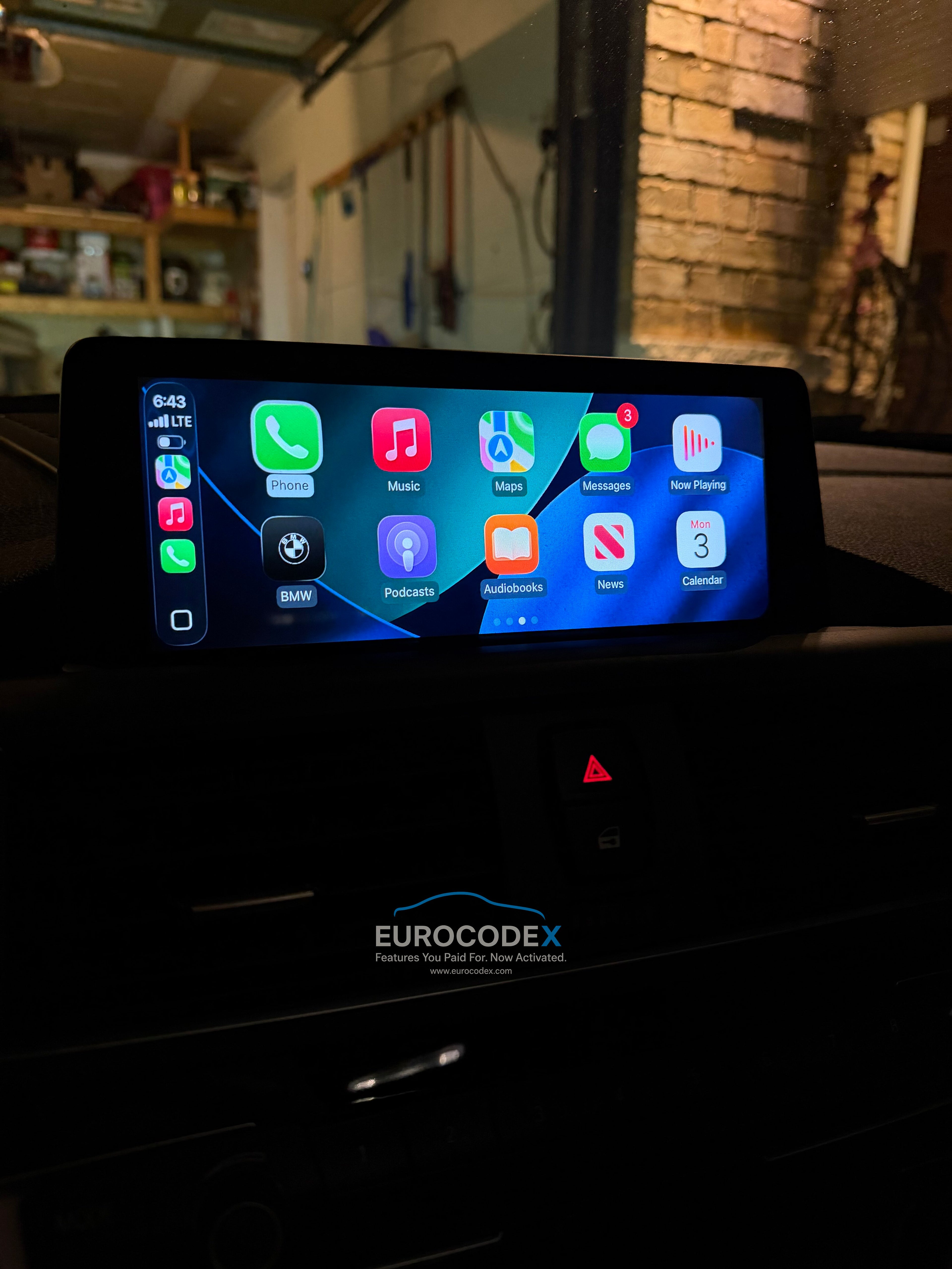 BMW / MINI COOPER Apple CarPlay - Fullscreen - Screen Mirroring (Android Only) - Video In Motion (USB / DVD)